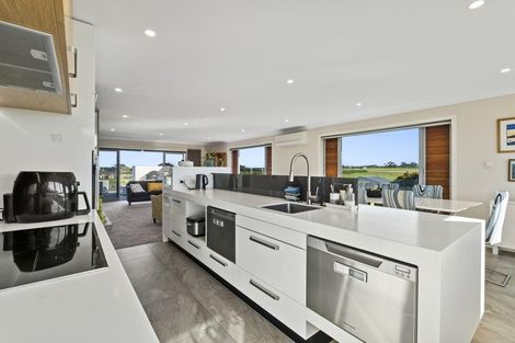 Photo of property in 3 Ponderosa Place, Opunake, 4616