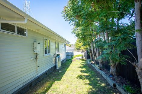 Photo of property in 84a Triangle Road, Massey, Auckland, 0614