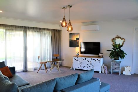 Photo of property in 70 Leeward Drive, Whitianga, 3510