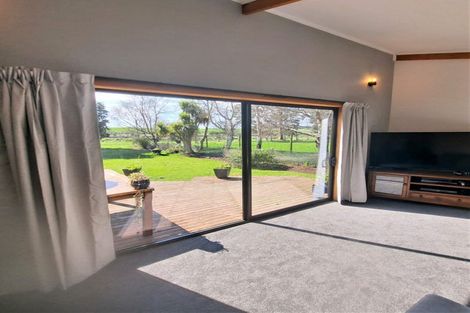 Photo of property in 51 Allan Street, Waiwera South, Clinton, 9584