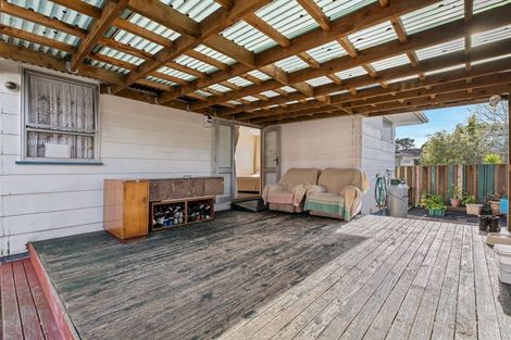 Photo of property in 70 Helena Street, Massey, Auckland, 0614