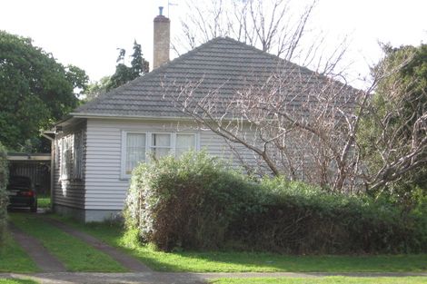 Photo of property in 33 Ihle Street, Terrace End, Palmerston North, 4410