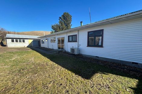 Photo of property in 45-47 Princes Street, Waikari, 7420