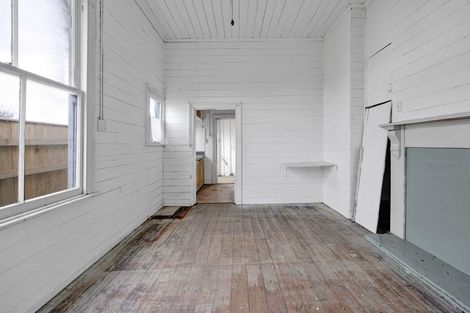 Photo of property in 15 Cornwall Street, Eltham, 4322