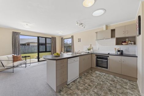Photo of property in 17 Meridian Grove, Kelvin Grove, Palmerston North, 4414