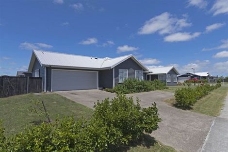 Photo of property in 113 Matua Road, Huapai, Kumeu, 0810