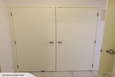 Photo of property in The Haven, 15/120 Beach Haven Road, Beach Haven, Auckland, 0626