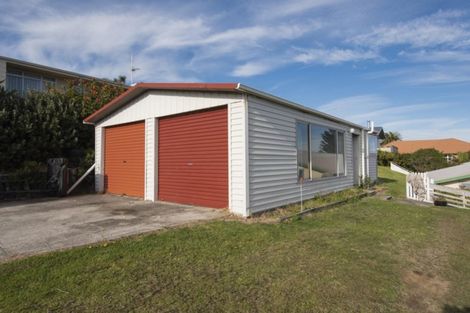 Photo of property in 97 Town Point Road, Maketu, Te Puke, 3189