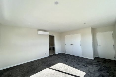 Photo of property in 2/19 Edwards Avenue, Henderson, Auckland, 0610
