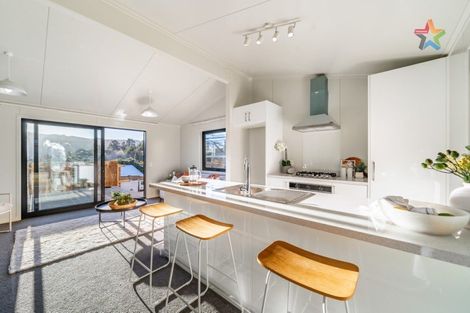 Photo of property in 18d Norana Road, Maoribank, Upper Hutt, 5018