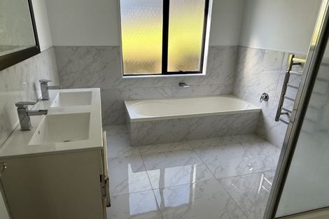 Photo of property in 54 The Enclave, Totara Heights, Auckland, 2105