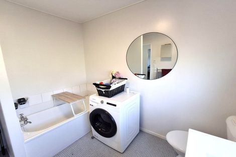 Photo of property in 1/4 Ellesmere Avenue, Miramar, Wellington, 6022