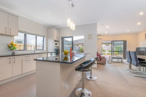 Photo of property in 14 Aster Place, Flat Bush, Auckland, 2019