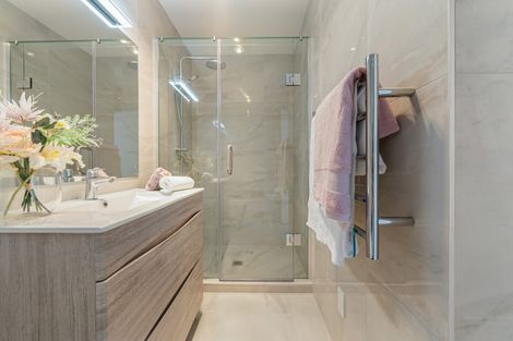 Photo of property in 20 Sabot Place, Massey, Auckland, 0614