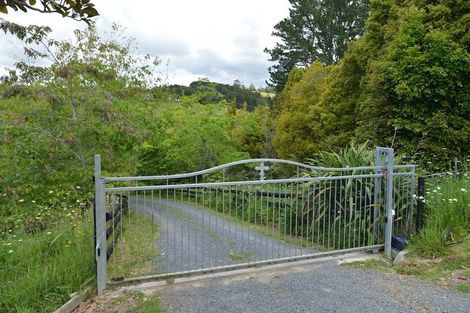 Photo of property in 305 Whananaki Road North, Opuawhanga, Hikurangi, 0181