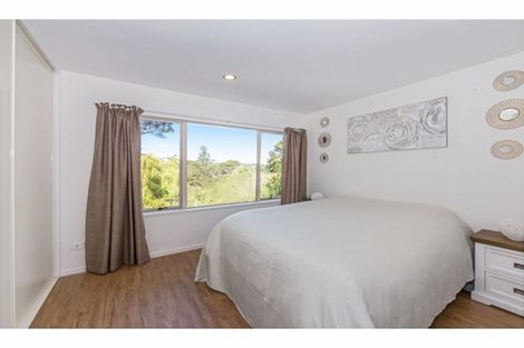 Photo of property in 1/206 Manuka Road, Bayview, Auckland, 0629