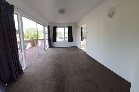 Photo of property in 59 Zita Maria Drive, Massey, Auckland, 0614