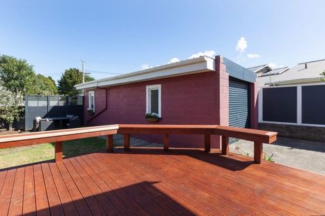 Photo of property in 286 Carrington Street, Vogeltown, New Plymouth, 4310