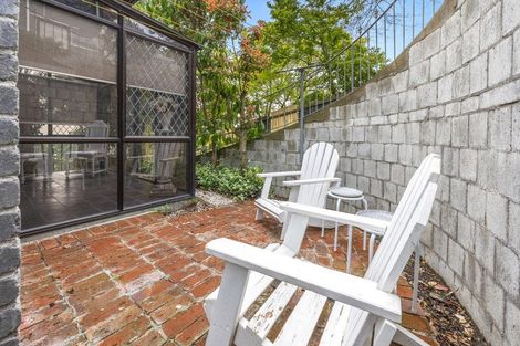 Photo of property in 2/57b Cashmere Road, Cashmere, Christchurch, 8022