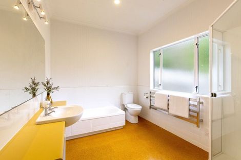 Photo of property in 23 Denholm Road, Hospital Hill, Napier, 4110