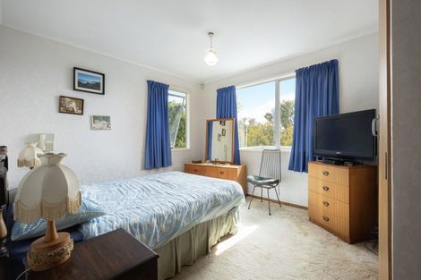 Photo of property in 10 Stallard Place, Glen Eden, Auckland, 0602