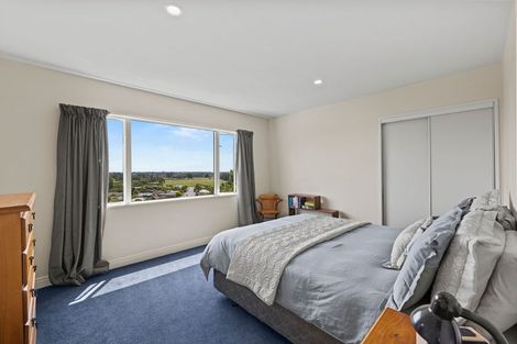 Photo of property in 14 Sedgwick Way, Westmorland, Christchurch, 8025