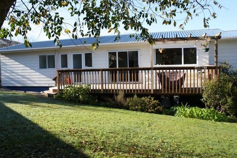 Photo of property in 3 Rubens Lane, West Harbour, Auckland, 0618