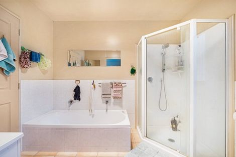 Photo of property in 2/19 Howe Street, Howick, Auckland, 2014