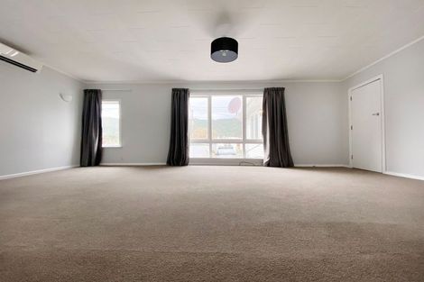 Photo of property in 155 Wellington Road, Wainuiomata, Lower Hutt, 5014