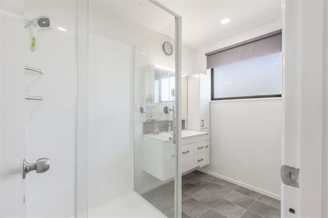 Photo of property in 2/128 Reynolds Avenue, Bishopdale, Christchurch, 8053