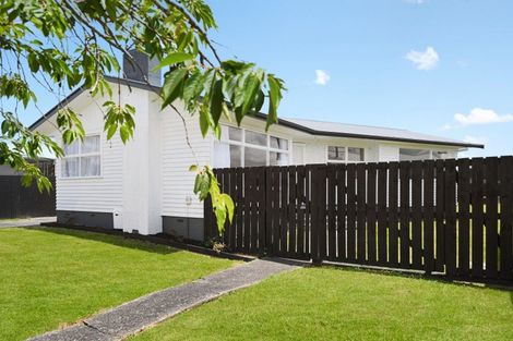 Photo of property in 10 Pamela Place, Deanwell, Hamilton, 3206