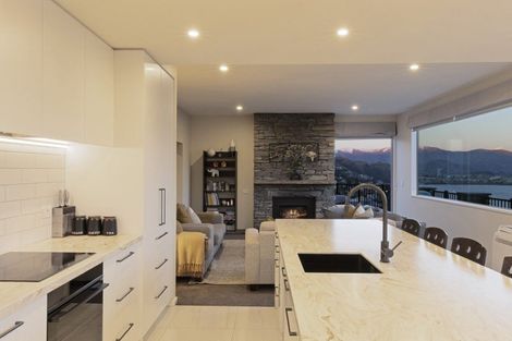 Photo of property in 75 Hensman Road, Queenstown, 9300