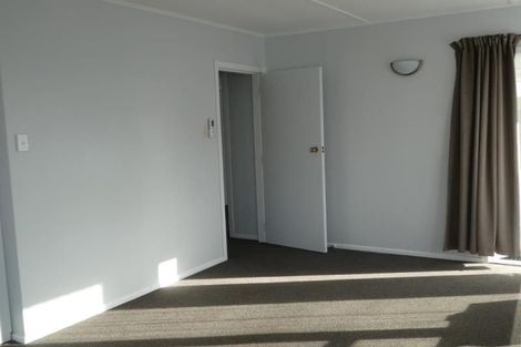 Photo of property in 11a Oswald Crescent, Paparangi, Wellington, 6037