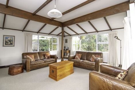 Photo of property in 200 Aokautere Drive, Fitzherbert, Palmerston North, 4471