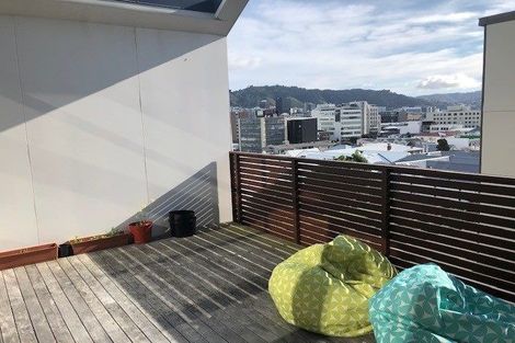 Photo of property in 76 Brougham Street, Mount Victoria, Wellington, 6011