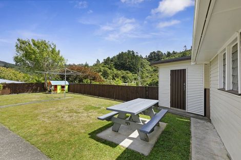 Photo of property in 60 Bird Grove, Stokes Valley, Lower Hutt, 5019