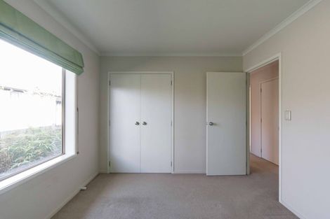 Photo of property in 27 Whitney Place, Rototuna North, Hamilton, 3210