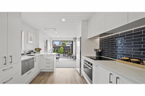 Photo of property in 8a Champion Street, Edgeware, Christchurch, 8013