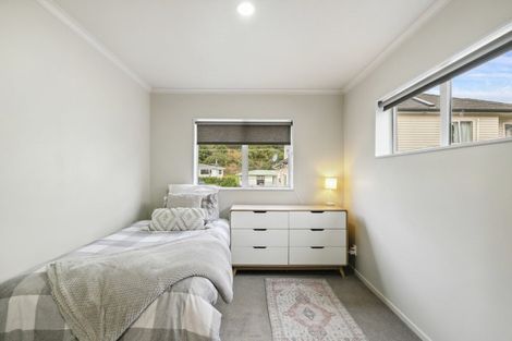 Photo of property in 3/16 Black Rock Road, Newlands, Wellington, 6037