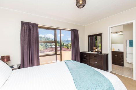 Photo of property in 221 Woodlands Park Road, Titirangi, Auckland, 0604