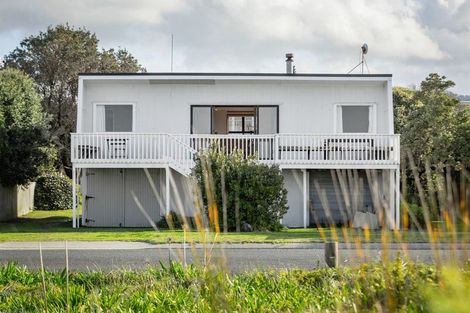 Photo of property in 112 Broadway Road, Waihi Beach, 3611