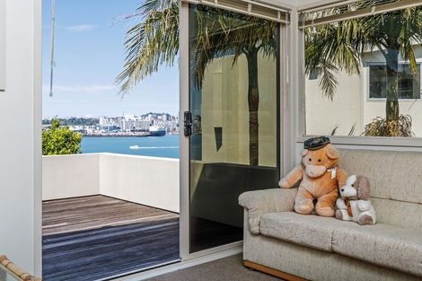 Photo of property in 61b Stanley Road, Stanley Point, Auckland, 0624