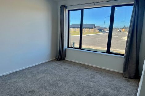 Photo of property in 21 Herridge Street, Woodend, 7691