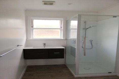 Photo of property in 17 Cypress Drive, Maungaraki, Lower Hutt, 5010