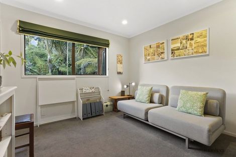 Photo of property in 212 Shaw Road, Oratia, Auckland, 0604