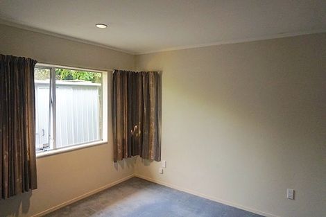 Photo of property in 2/22 Steeple Rise, Pakuranga, Auckland, 2010