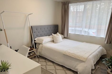 Photo of property in 1a Bishop Street, Green Bay, Auckland, 0604