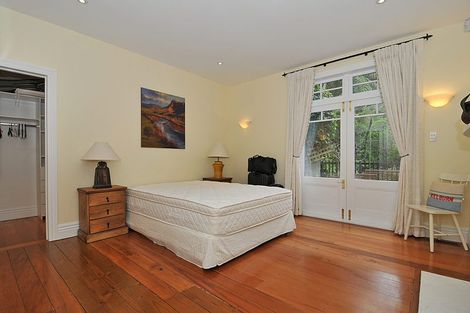 Photo of property in 3 Mariri Road, Kelburn, Wellington, 6012