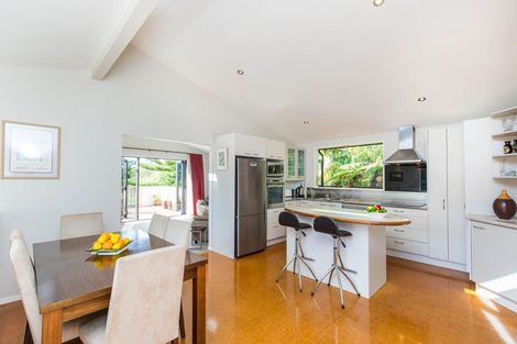Photo of property in 221 Woodlands Park Road, Titirangi, Auckland, 0604