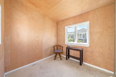 Photo of property in 20a Holyoake Crescent, Avalon, Lower Hutt, 5011